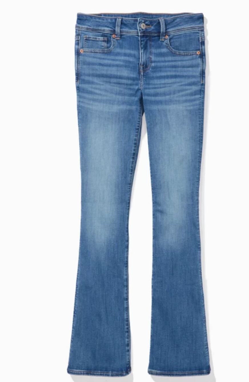 American Eagle Low-Rise Kick Bootcut Jeans Size 4 Long
